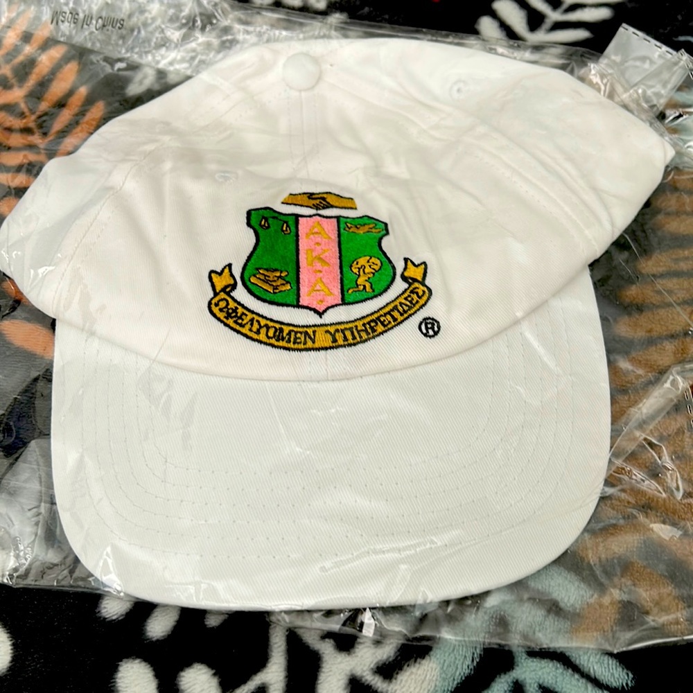 This rare WHITE baseball cap 🧢 is SOLD!